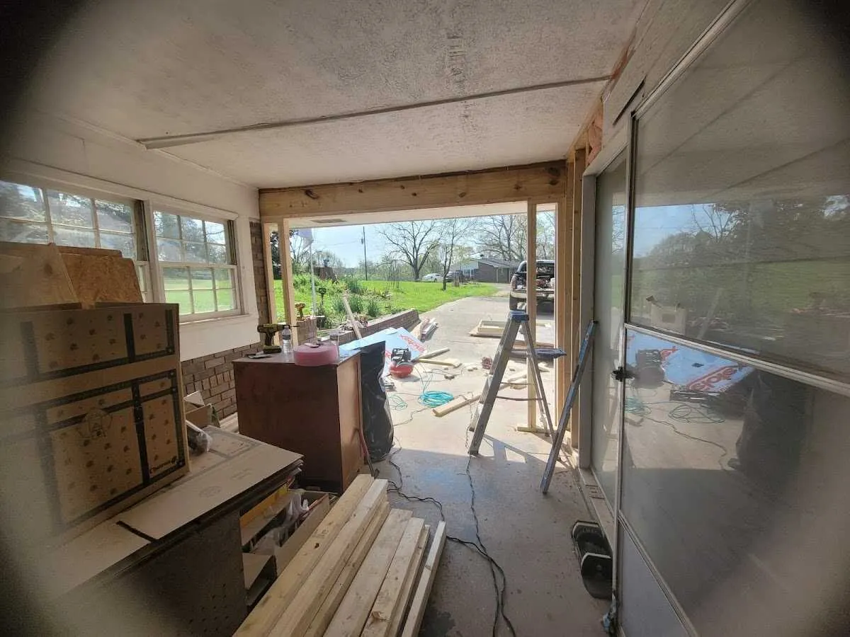 Air movers and dehumidifier for Drying & Dehumidification in West Lampeter